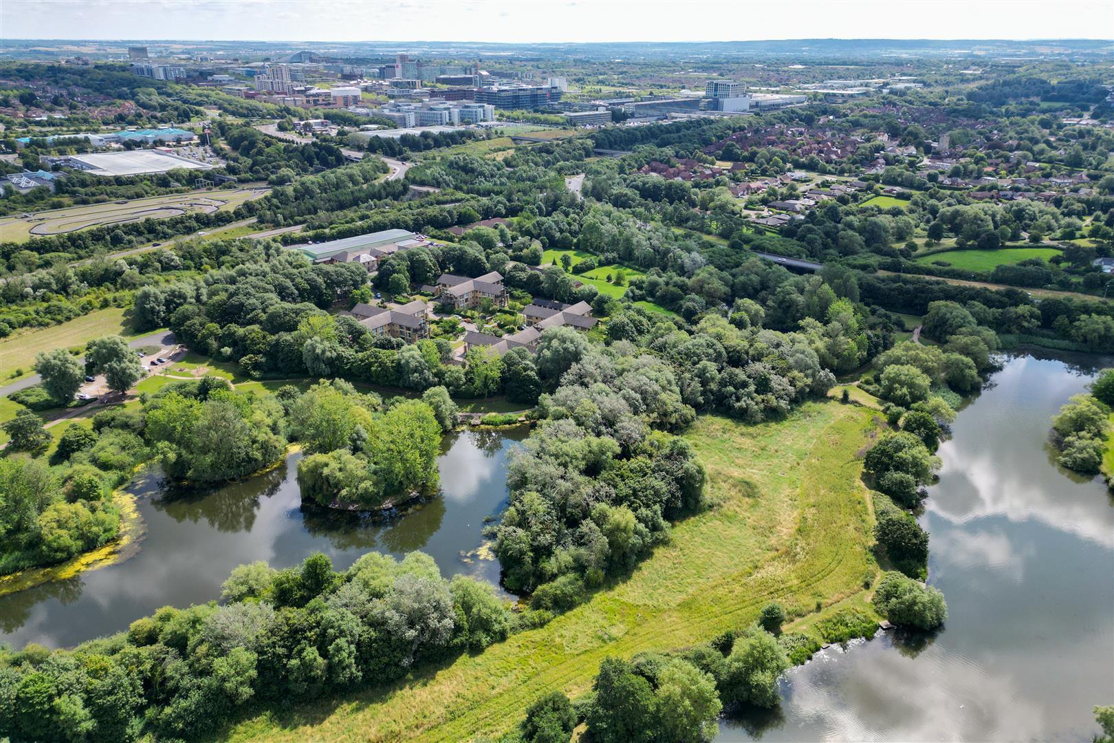 3 bed property in Woodward Place, Milton Keynes